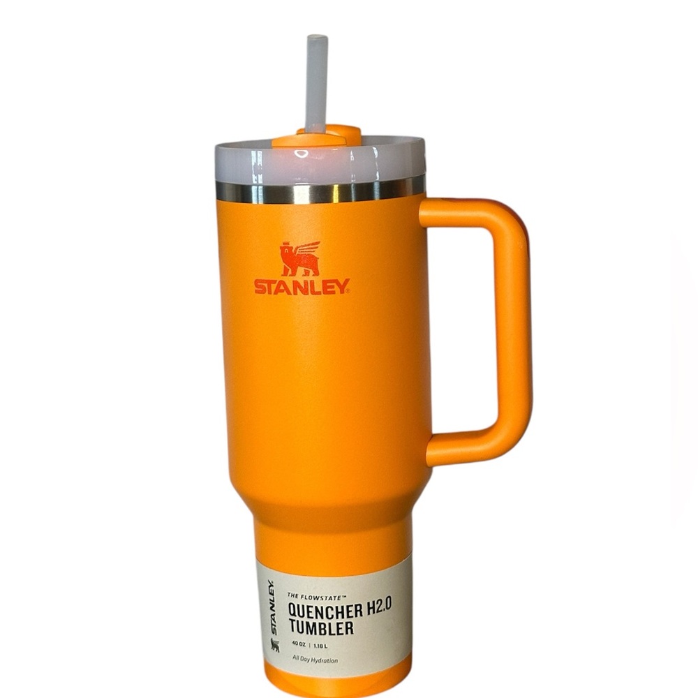 NIB Stanley 40 oz. Quencher H2.0 FlowState. Retail $45.00